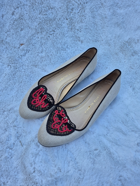 Charlotte Olympia | Shoes | Charlotte Olympias Beige Linen Ooh La